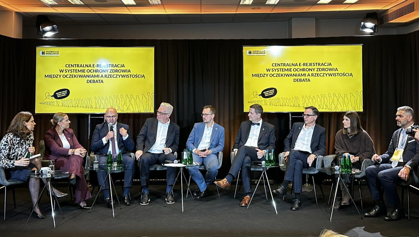 29 października w Biurze Rzecznik Praw Pacjenta w Miasto Stołeczne Warszawa odbyła się inauguracja IV edycji ogólnopolskiej kampanii społecznej #ODWOLUJE #NIEBLOKUJE, zainicjowanej przez Centrum Medyczne CMP