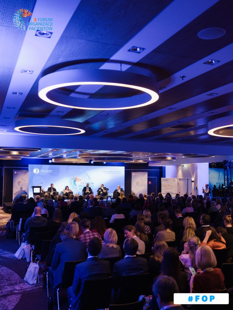 Jubileuszowe Forum Organizacji Pacjentów to wydarzenie, które w sposób wyjątkowy skupia uwagę na roli środowiska pacjenckiego w kształtowaniu polityk zdrowotnych.